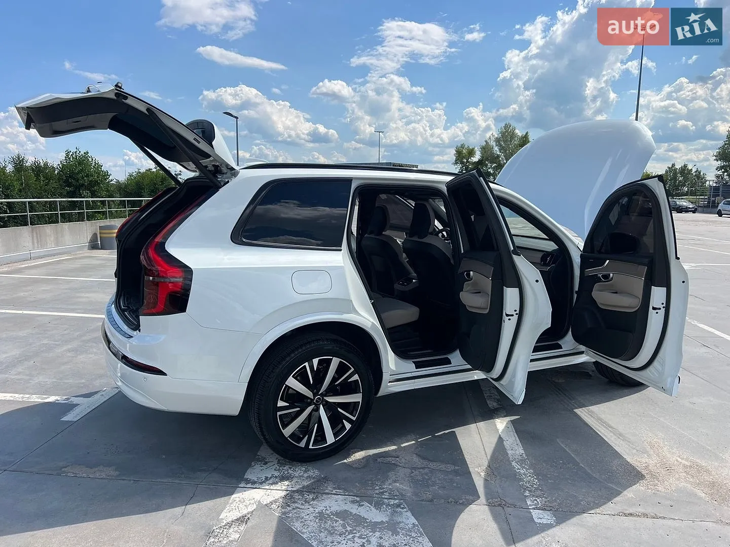 2025 Volvo XC90 - мініатюра 28