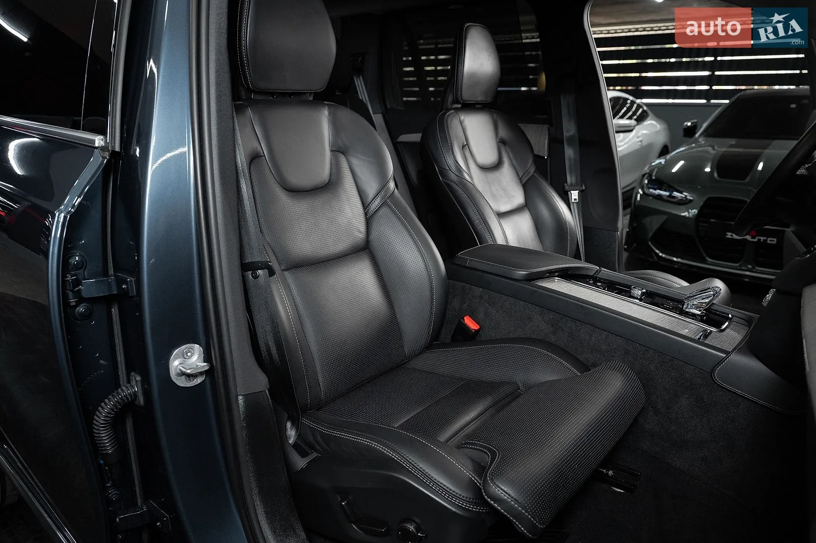 2023 Volvo XC90 - мініатюра 23