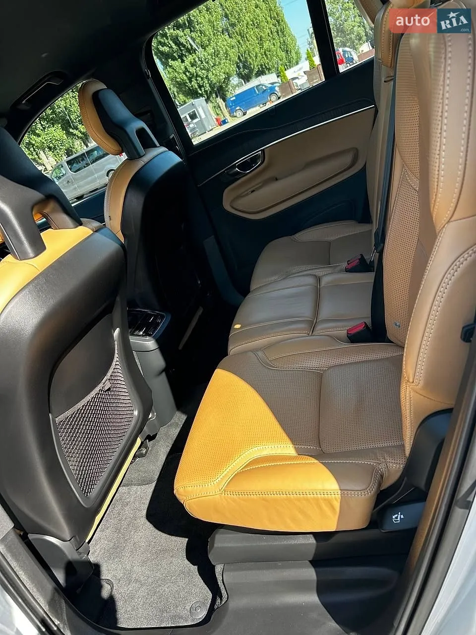2020 Volvo XC90 - мініатюра 10