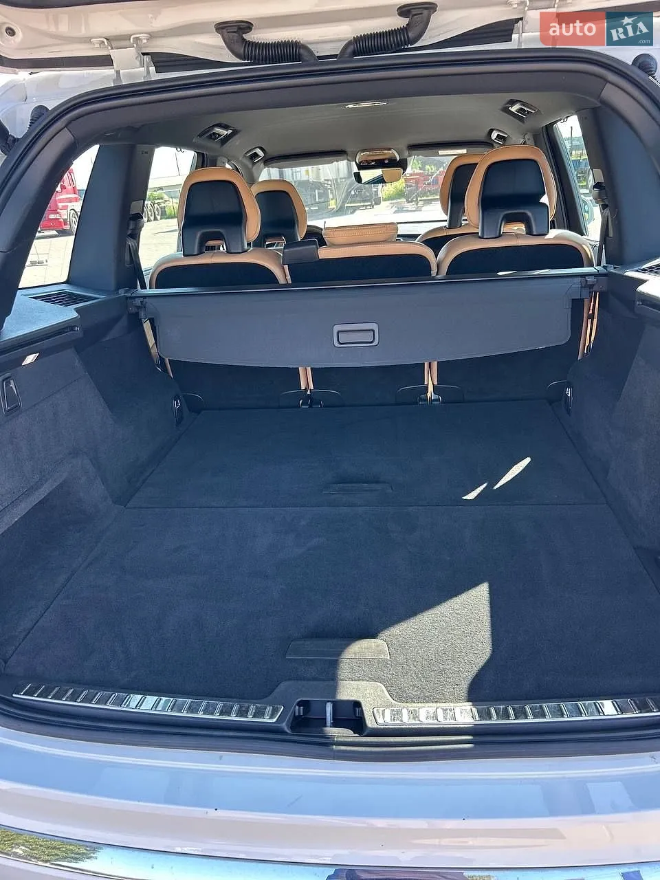2020 Volvo XC90 - мініатюра 16