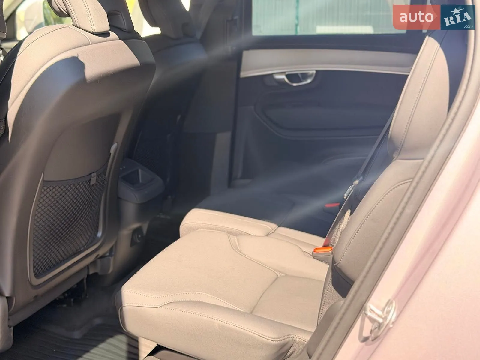 2025 Volvo XC90 - мініатюра 19