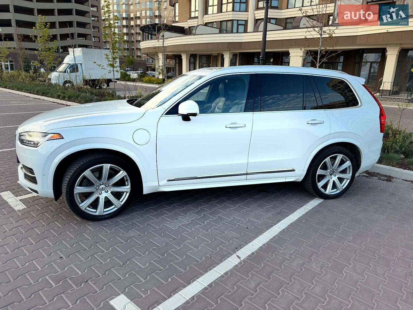 2017 Volvo XC90 - мініатюра 9