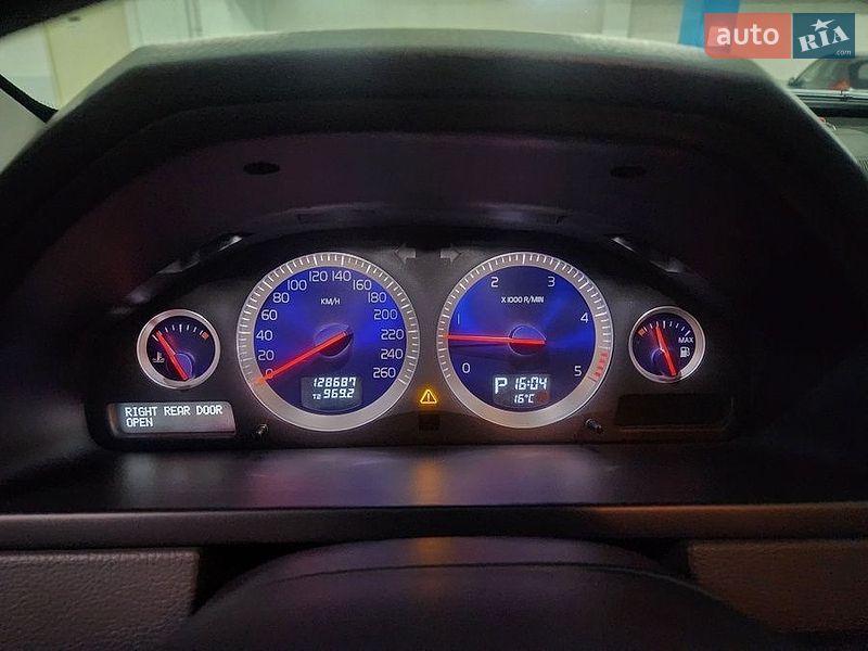 Внедорожник / Кроссовер Volvo XC90 2012 в Тернополе