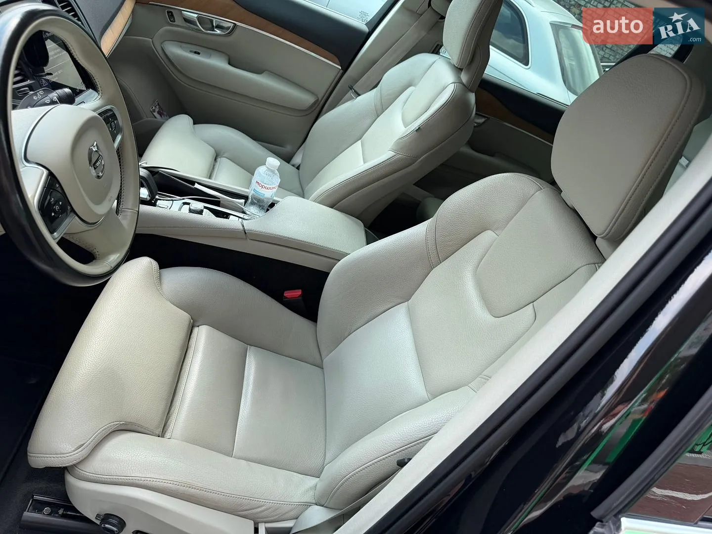 2021 Volvo XC90 - мініатюра 9