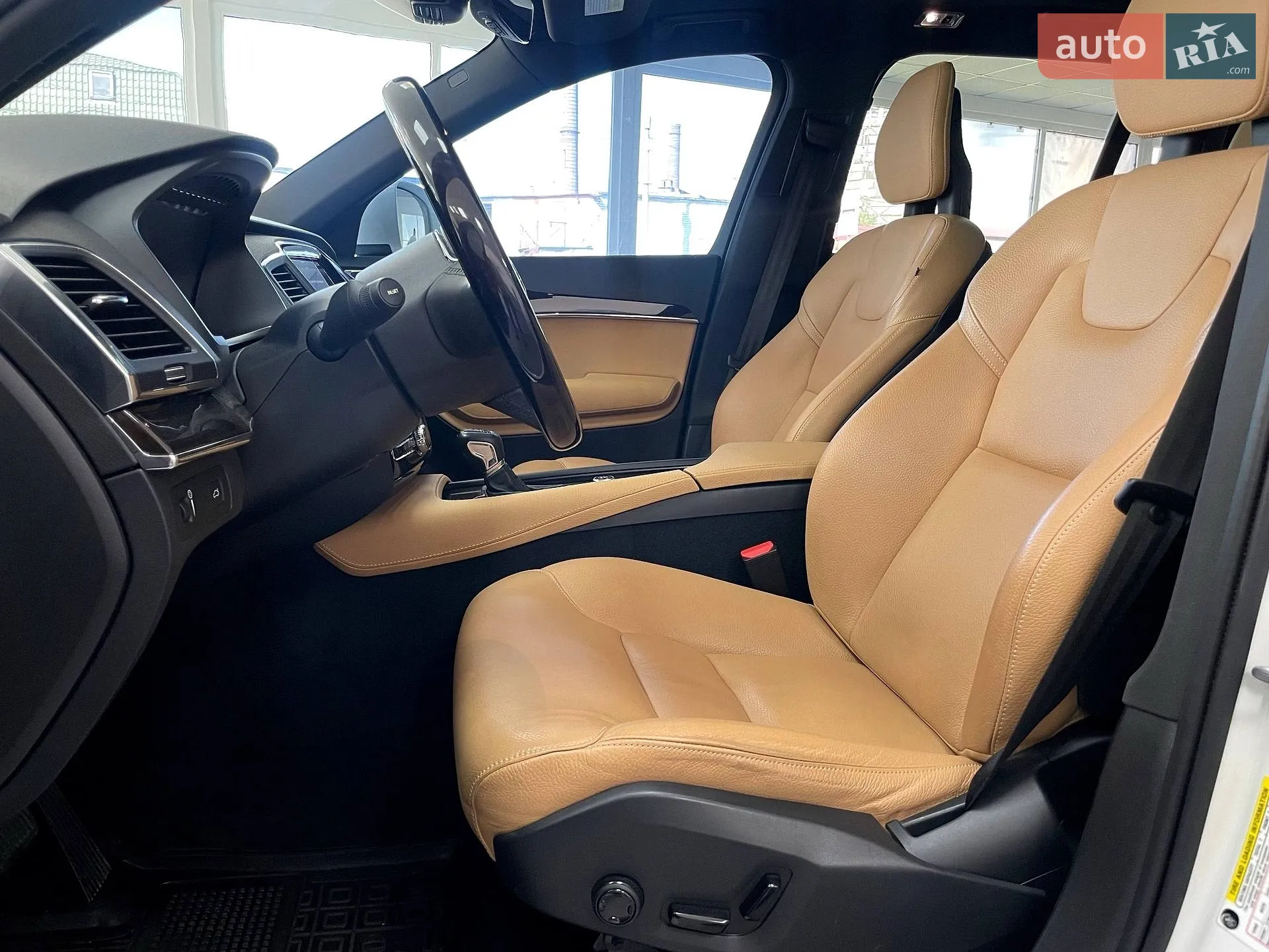 2017 Volvo XC90 - мініатюра 16