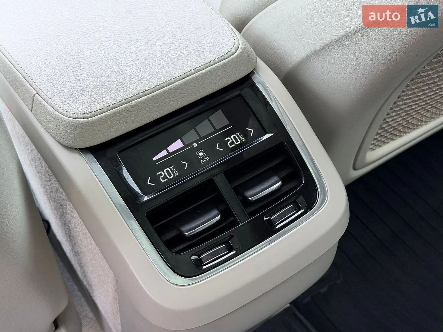 2015 Volvo XC90 - мініатюра 30
