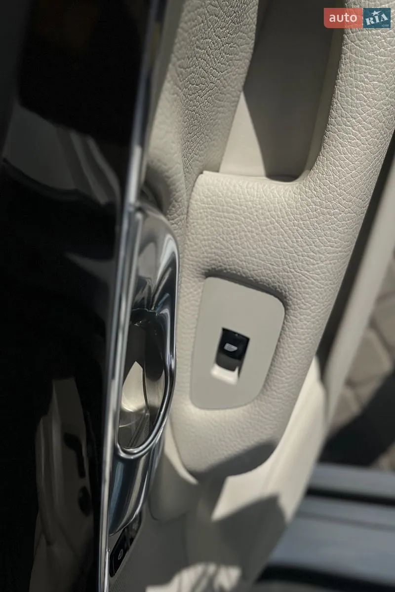2017 Volvo XC90 - мініатюра 28