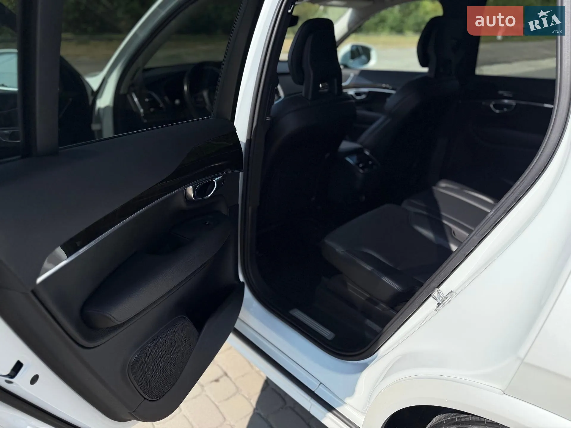2017 Volvo XC90 - мініатюра 16