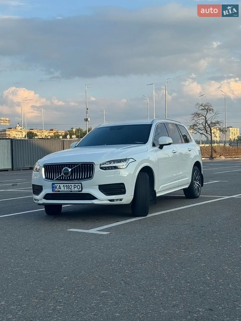 2021 Volvo XC90 - фото 1