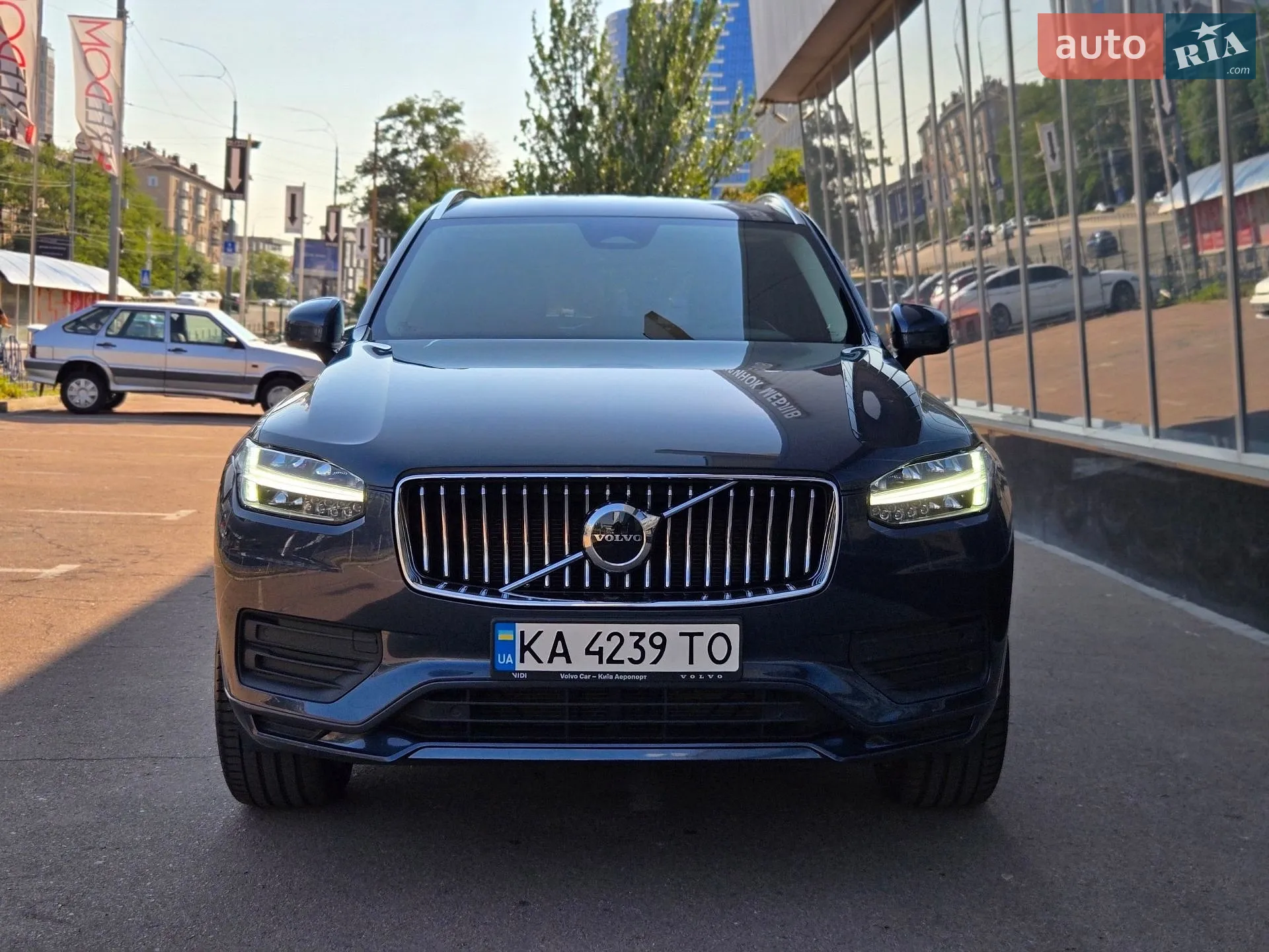 2022 Volvo XC90 - мініатюра 3