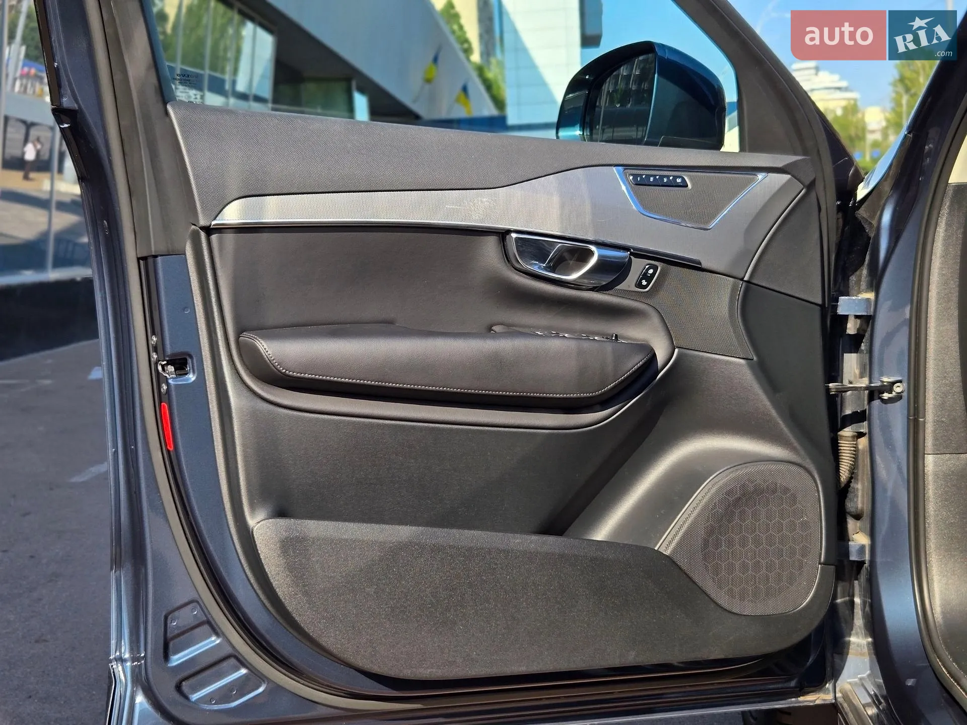 2022 Volvo XC90 - мініатюра 14