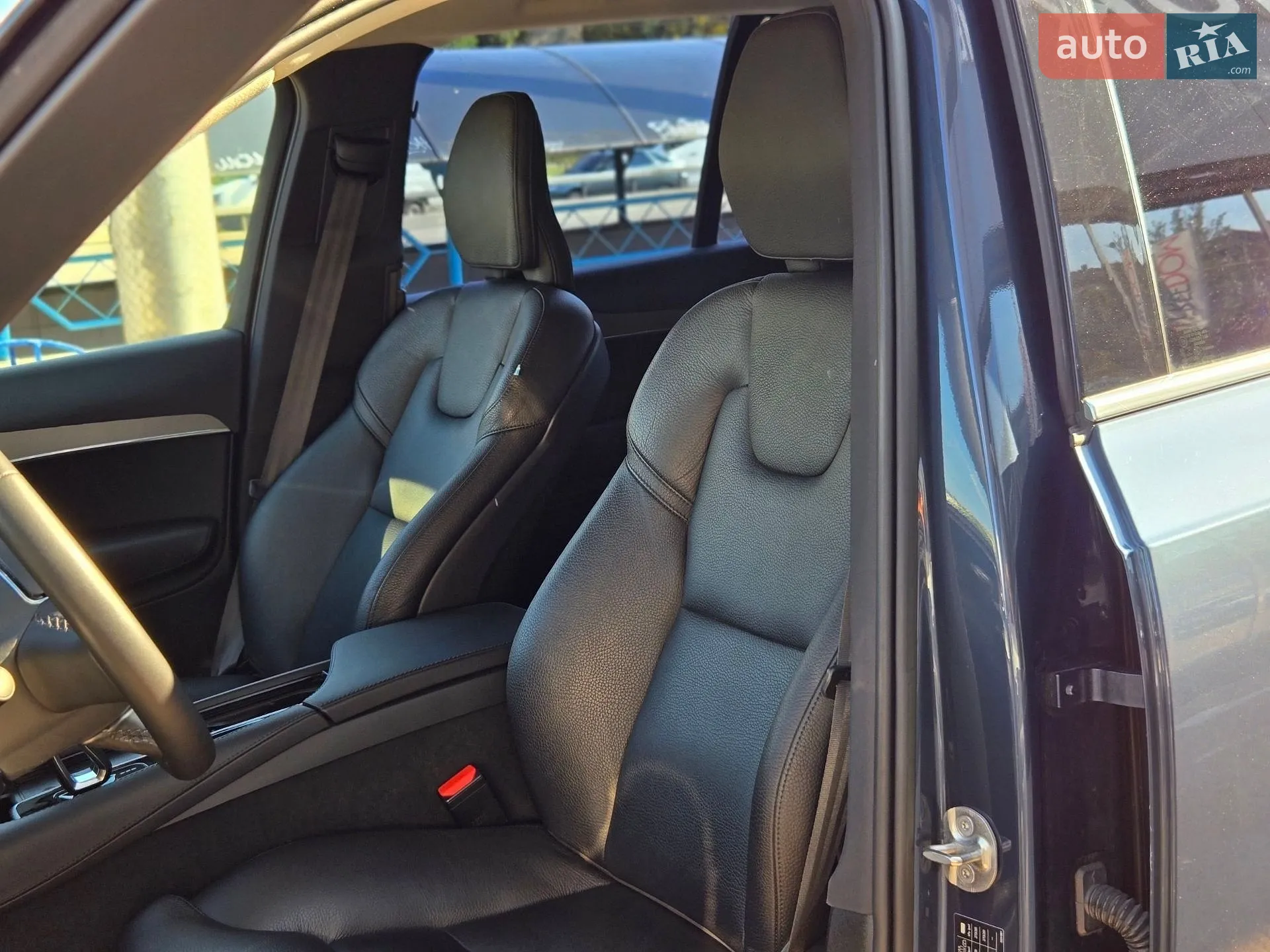 2022 Volvo XC90 - мініатюра 17