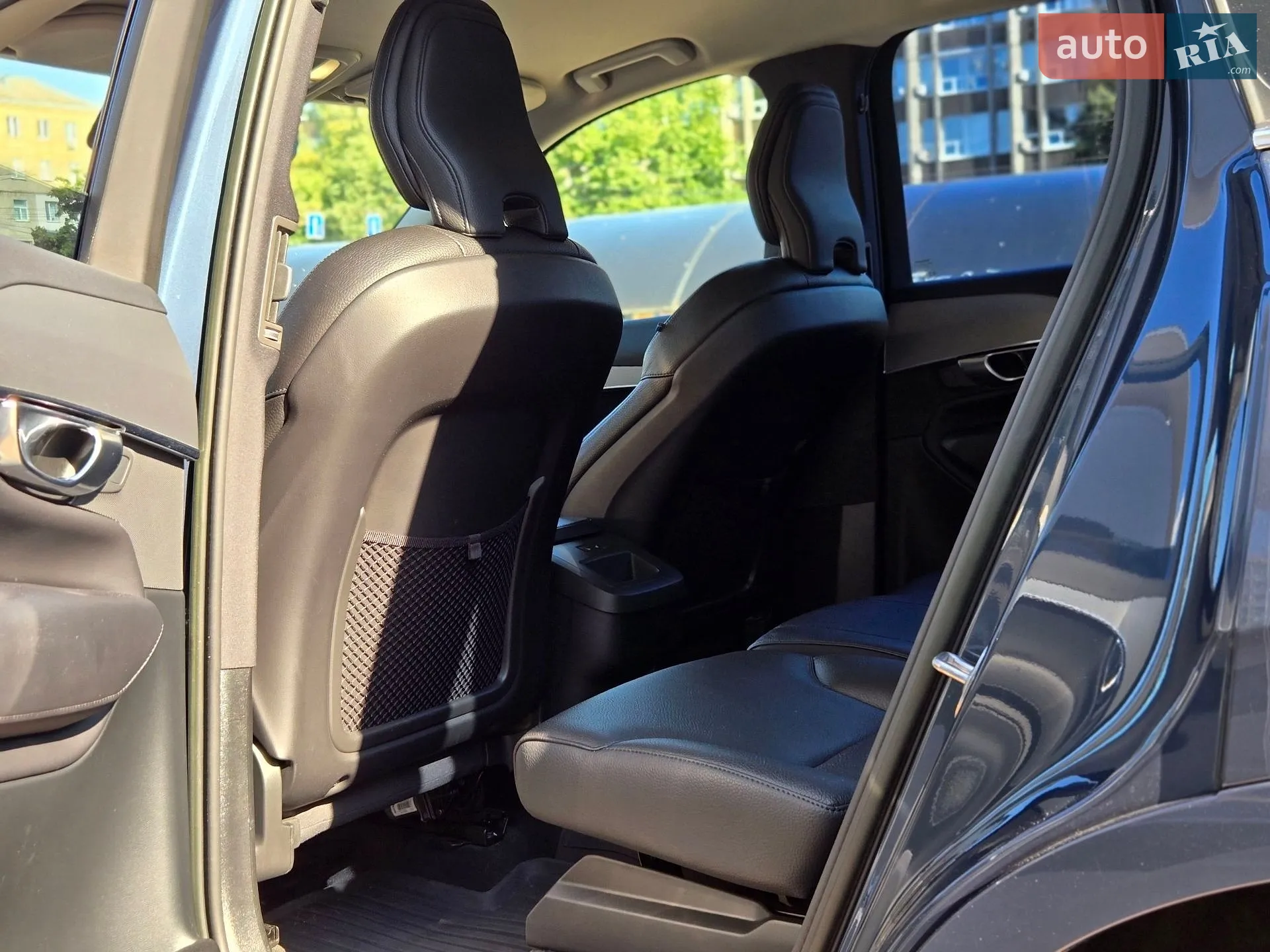 2022 Volvo XC90 - мініатюра 19