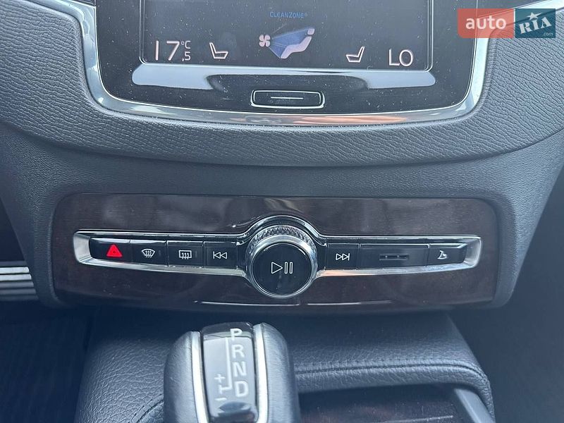 Внедорожник / Кроссовер Volvo XC90 2018 в Киеве