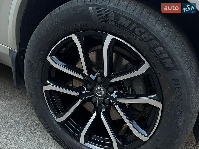 Внедорожник / Кроссовер Volvo XC90 2015 в Житомире