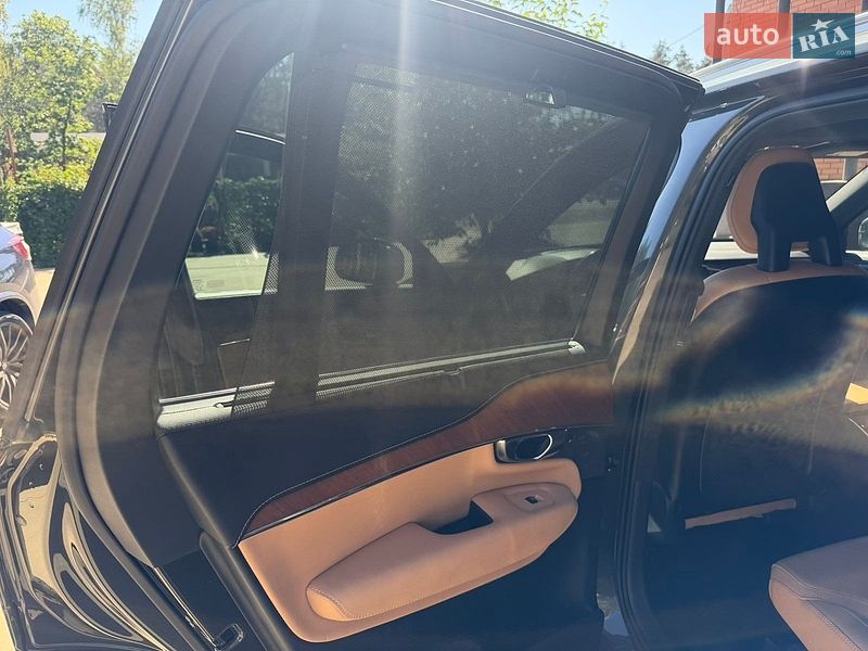 Внедорожник / Кроссовер Volvo XC90 2017 в Гостомеле