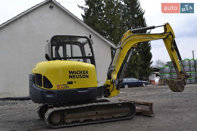Міні-екскаватор Wacker Neuson 2015 в Хусті