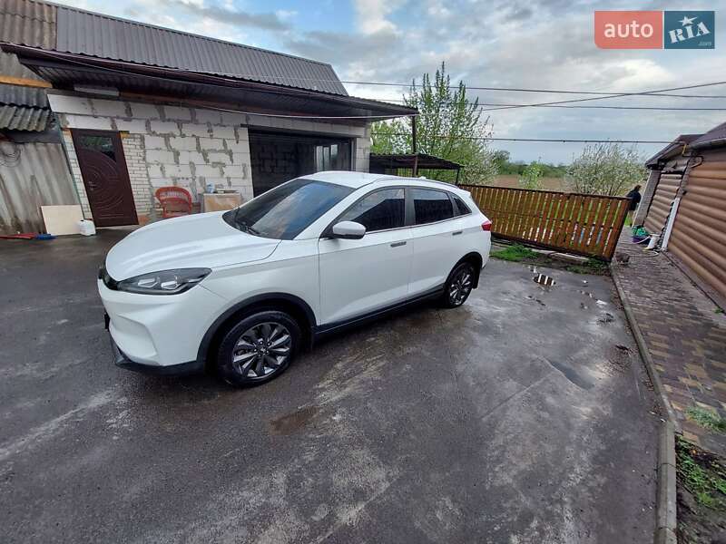 Седан Weltmeister EX5 2018 в Яготине