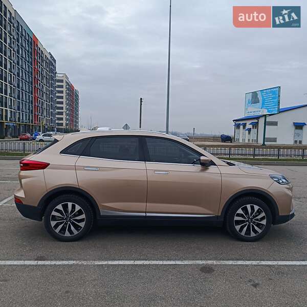 Внедорожник / Кроссовер Weltmeister EX5 2019 в Киеве