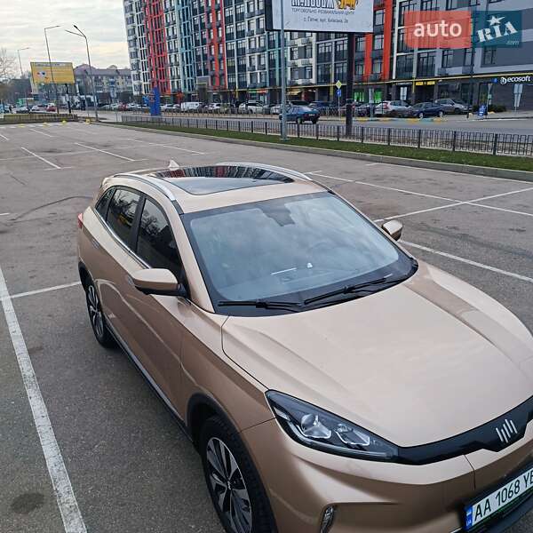 Внедорожник / Кроссовер Weltmeister EX5 2019 в Киеве