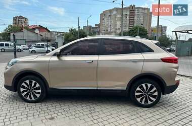 Внедорожник / Кроссовер Weltmeister EX5 2020 в 