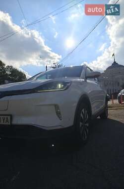 Позашляховик / Кросовер Weltmeister EX5 2019 в 