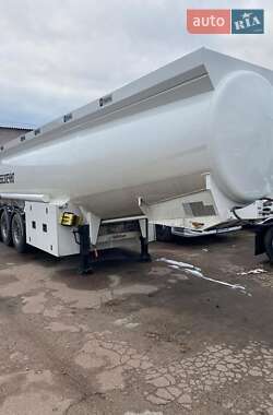 Цистерна полуприцеп Wielton NS-3 2022 в 