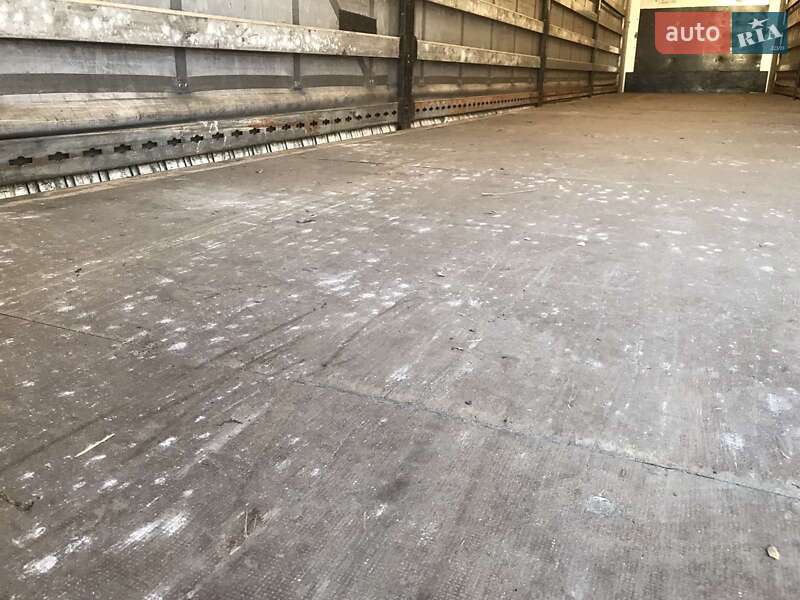 Тентований борт (штора) - напівпричіп Wielton NS-3 2015 в Дніпрі