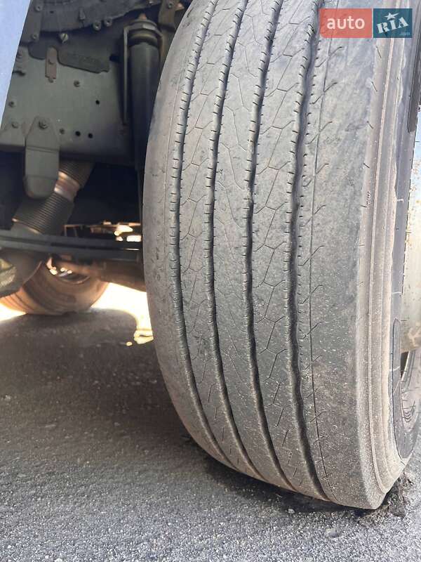 Бортовий напівпричіп Wielton NS-3 2013 в Харкові