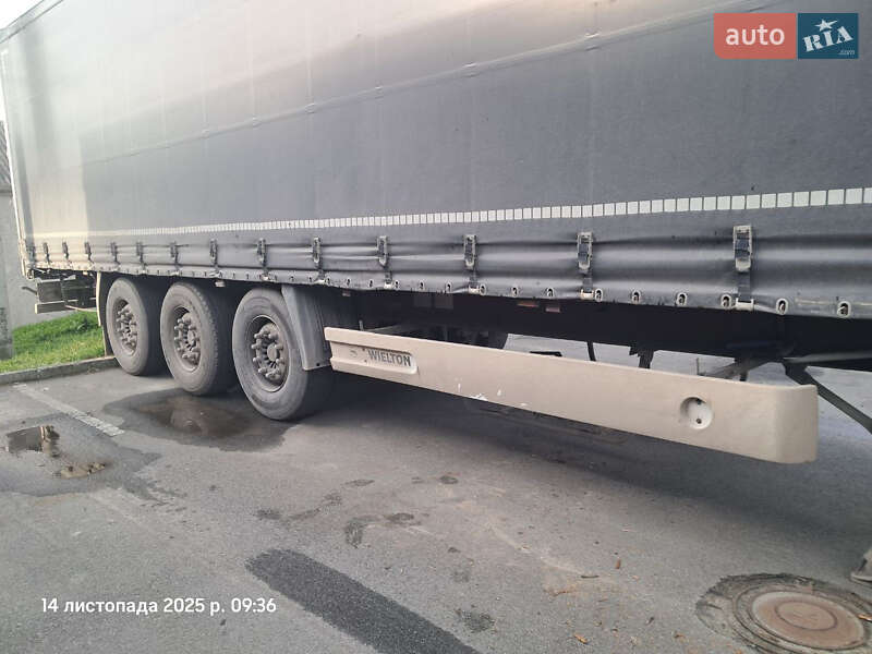 Тентований борт (штора) - напівпричіп Wielton NS-3 2012 в Києві