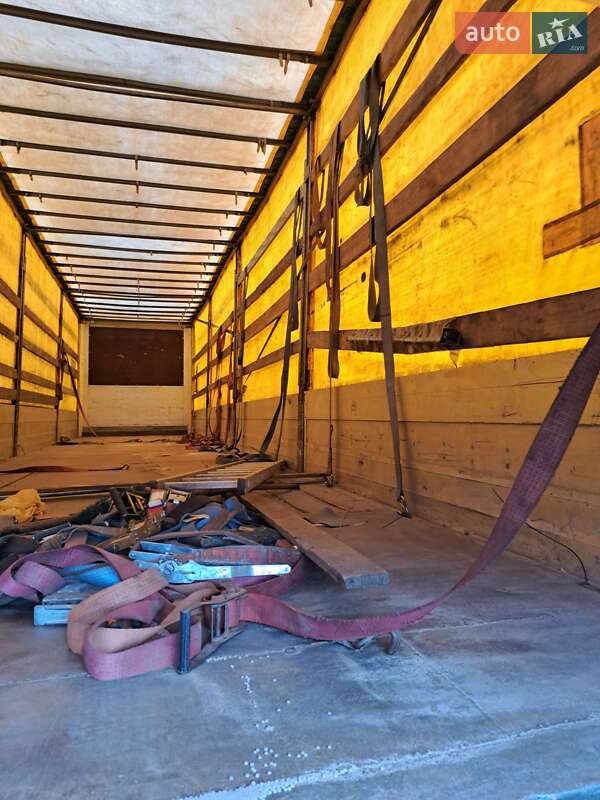 Тентований борт (штора) - напівпричіп Wielton NS34ST 2002 в Ізяславі