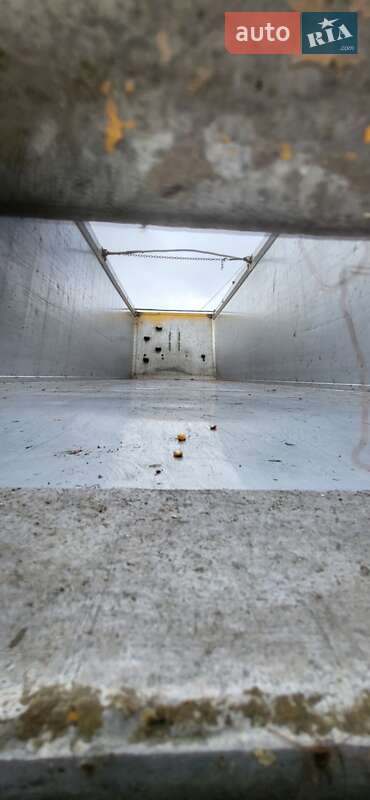 Самоскид напівпричіп Wielton NW 3 2011 в Кам'янець-Подільському