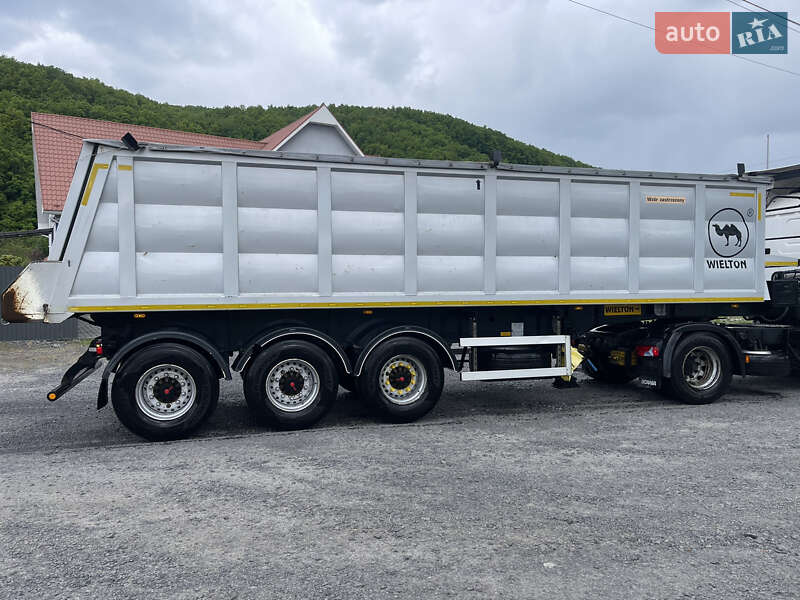 Зерновоз - напівпричіп Wielton NW 2017 в Мукачевому