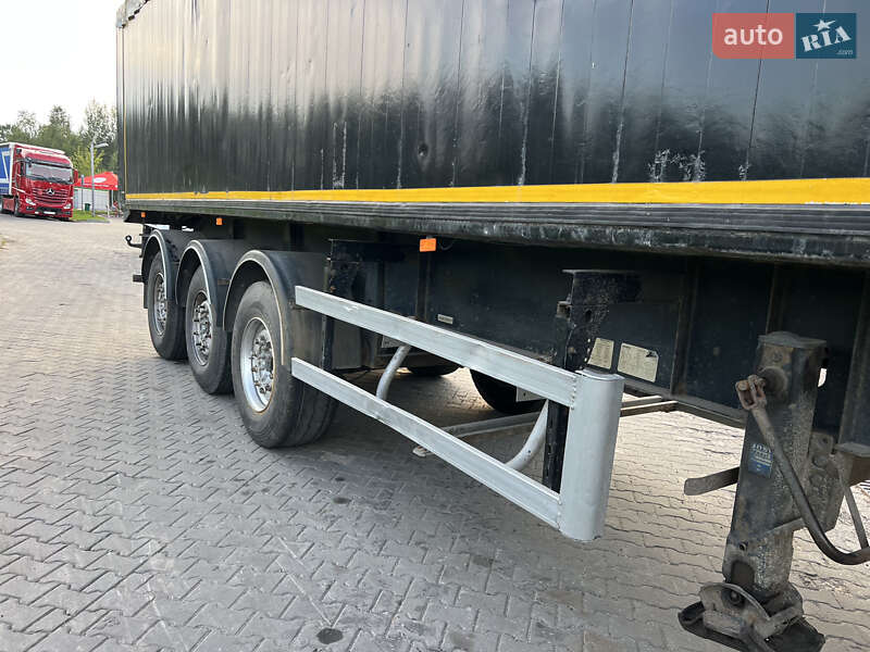 Самоскид напівпричіп Wielton NW 2006 в Ковелі