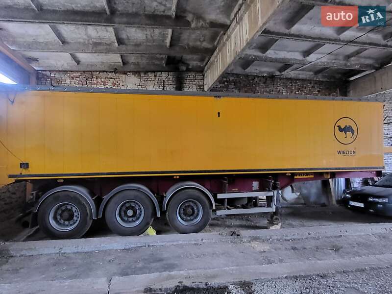 Зерновоз - полуприцеп Wielton NW 2007 в Надворной