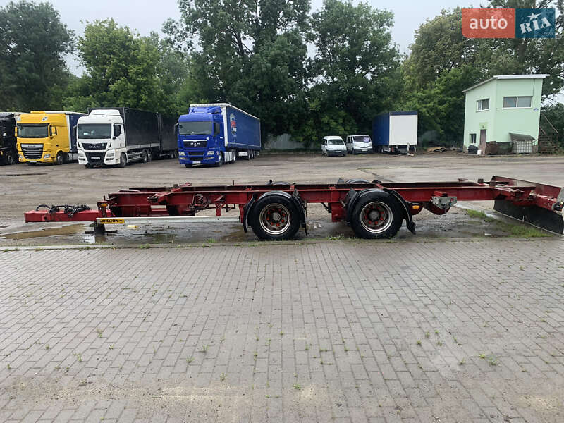 Контейнеровоз Wielton PC 2003 в Хмельницькому