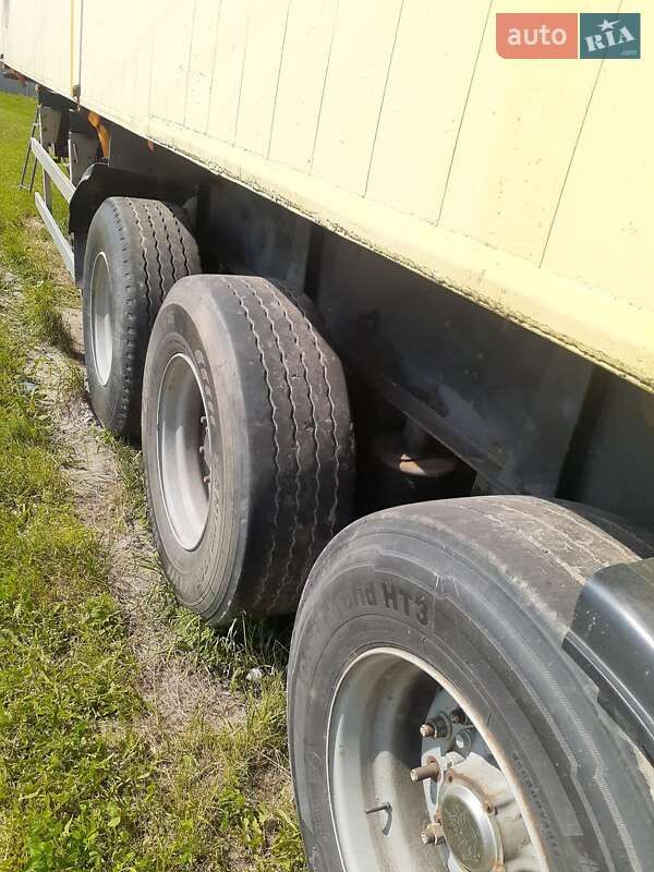 Зерновоз - полуприцеп Wielton W30 2002 в Березному