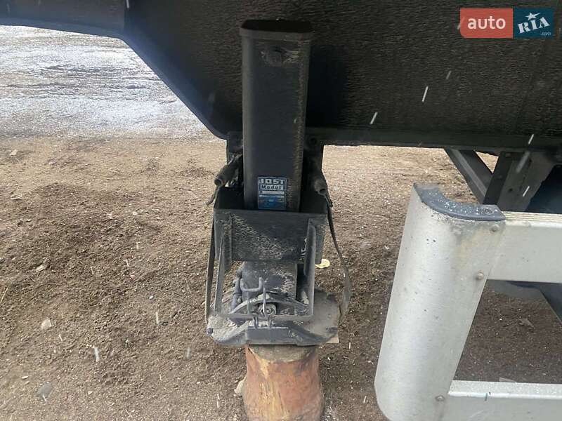 Зерновоз - напівпричіп Wielton W 2008 в Шостці