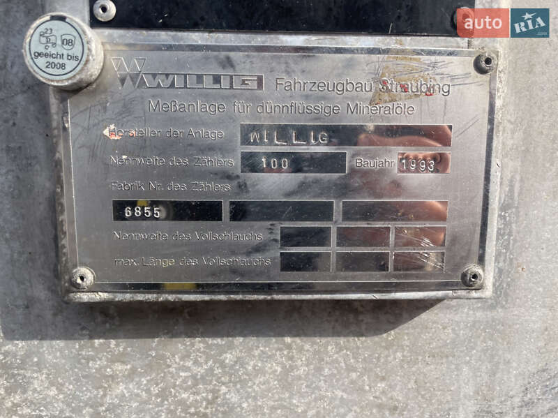 Цистерна полуприцеп Willig Sana 1993 в Львове