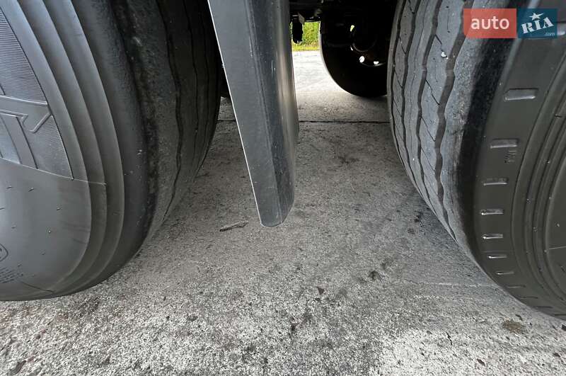 Цистерна полуприцеп Willig Sana 2009 в Львове