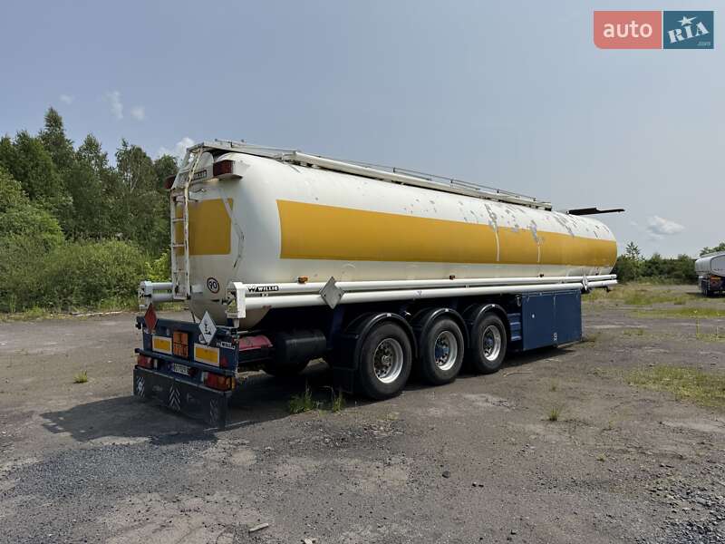 Цистерна полуприцеп Willig Sana 1997 в Хусте