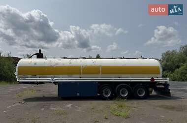 Цистерна полуприцеп Willig Sana 1997 в Хусте