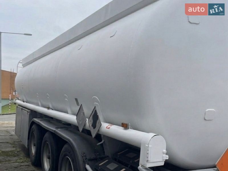 Цистерна полуприцеп Willig Sana 1992 в Кривом Роге фото 2 Цистерна полуприцеп Willig Sana 1992 в Кривом Роге