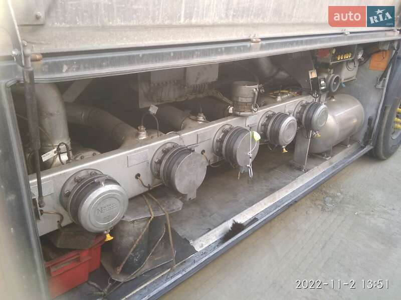 Цистерна полуприцеп Willig Sanz 2003 в Киеве