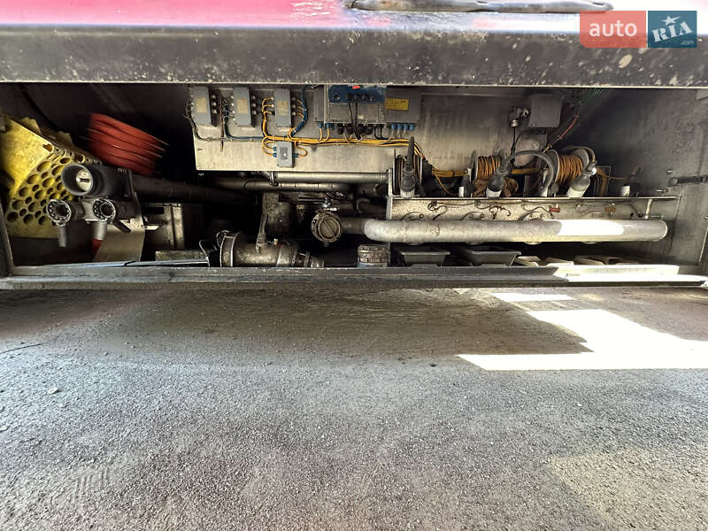 Цистерна напівпричіп Willig Sanz 2001 в Тернополі