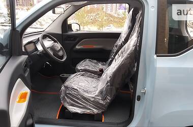 Хэтчбек Wuling HG Mini EV 2021 в 