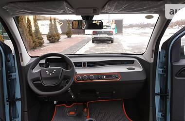 Хэтчбек Wuling HG Mini EV 2021 в 