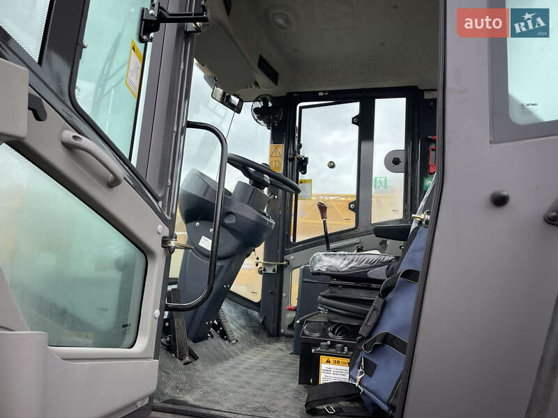 Дорожній каток XCMG XG 2025 в Луцьку