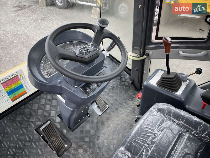 Дорожній каток XCMG XG 2025 в Луцьку