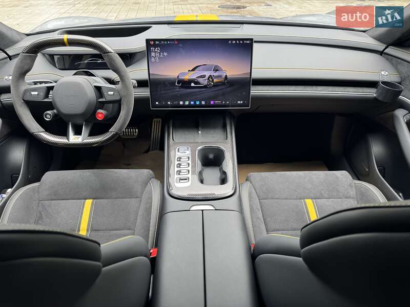 Седан Xiaomi SU7 Ultra 2025 в Ужгороді фото 10 Седан Xiaomi SU7 Ultra 2025 в Ужгороді